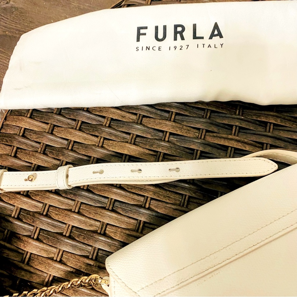 Furla Metropolis White Leather Mini Saddle Handbag/Purse. - Picture 8 of 12